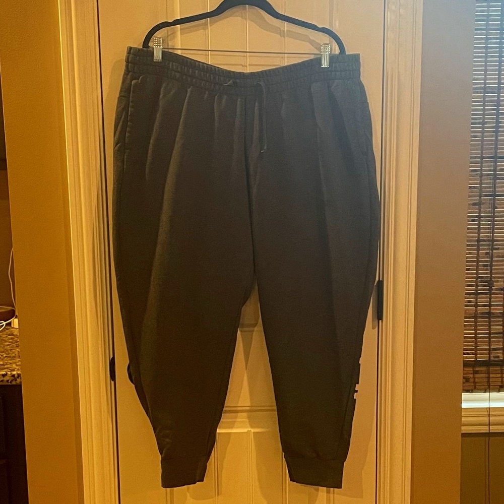 Adidas Cropped Sweats; Charcoal with Lavender Graphic; Plus Size 3X